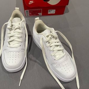 Nike Court Borough Low 2 (GS)